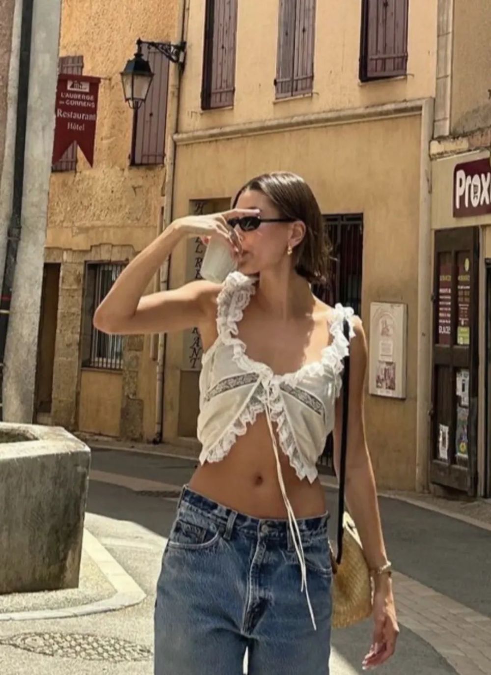 jennie在泰国演唱会上的衣服,为啥能被全球辣妹抢断货?_腾讯新闻