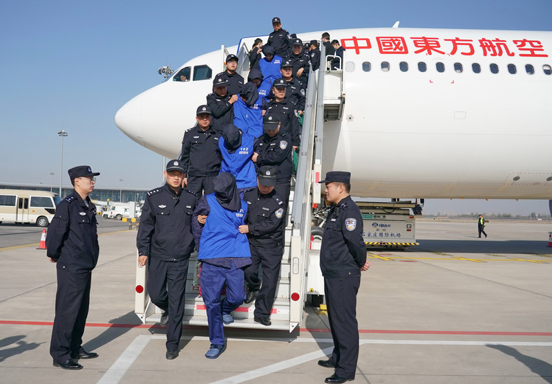 破案靠嫌疑人纯爱?警察对被害人太冷漠?