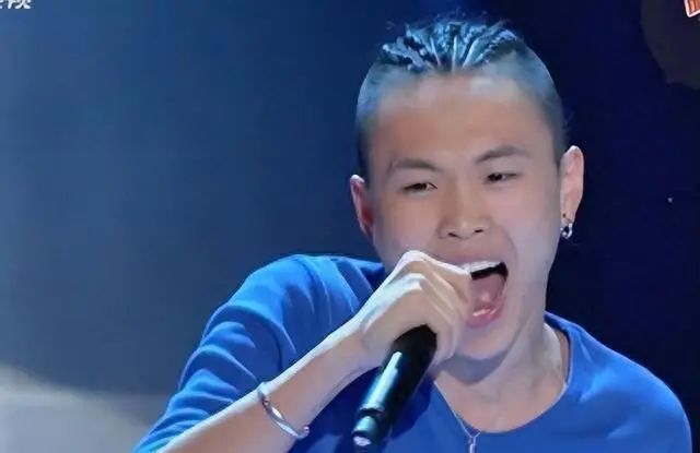 对比《歌手》的坚守,唏嘘《中国好声音》的堕落.