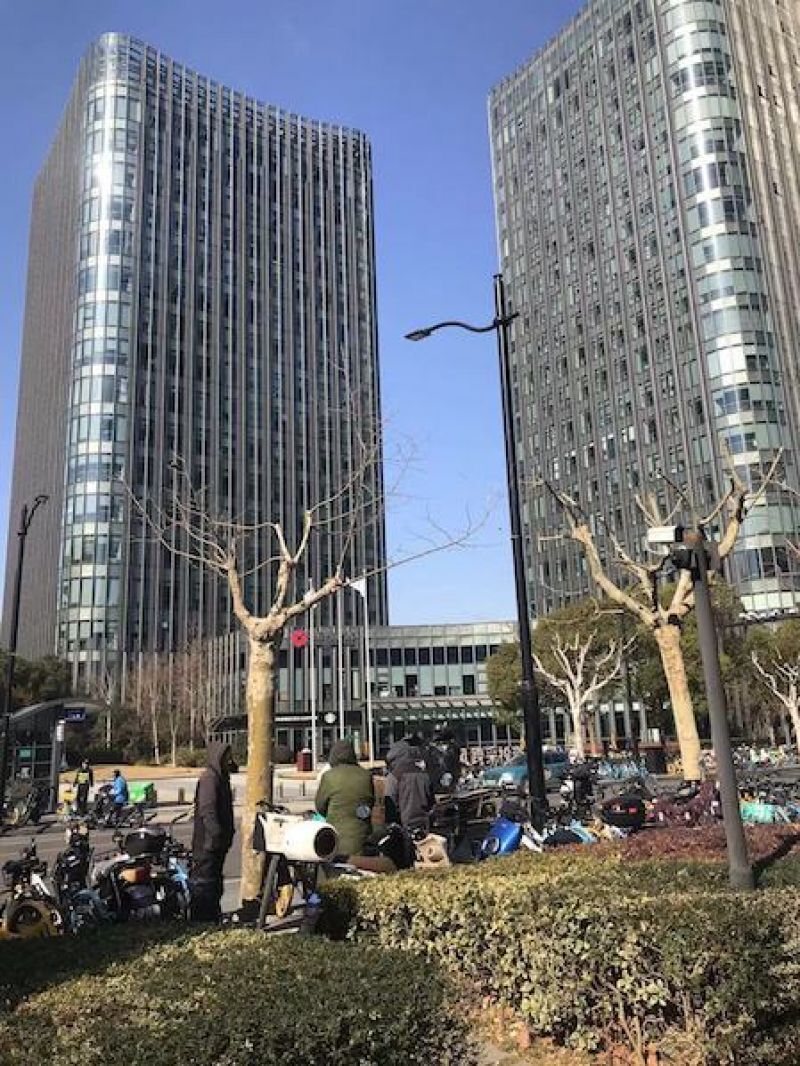 调查！贝莱德七折出售上海写字楼，逆市场而动释放什么信号？-腾讯新闻