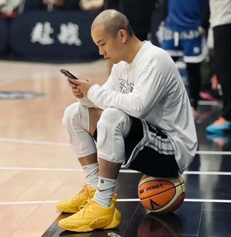 曹芳首谈仙豆二代网红时代草根篮球达人的流量思辨