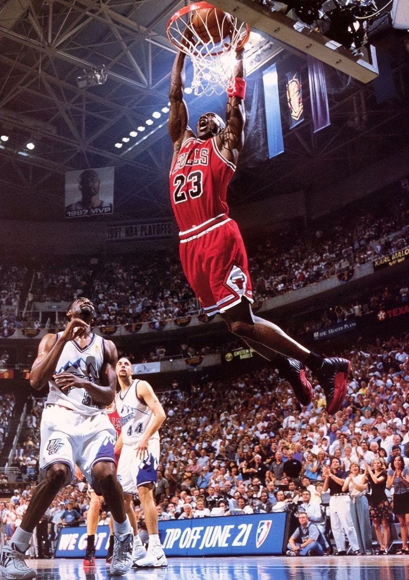 nba历史十大扣篮王盘点,乔丹仅第三,谁是真正的空中艺术家?