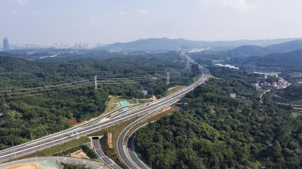 视频|从埔高速一期将于10月28日通车,百位市民"打卡"高速骑行_腾讯