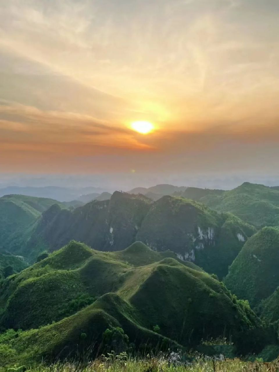 鬼架桥guiyang图源|@拍点啥追逐山顶的美景,伴溪流而上,行走在山林