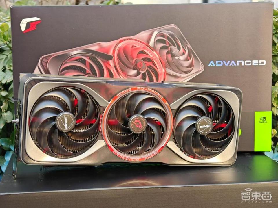 最强AI显卡一手实测！英伟达RTX 5090 D满满狠活：老黄诚不我欺_腾讯新闻