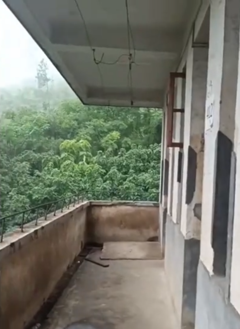 家长吐槽江西一中学宿舍环境差！教体局已责