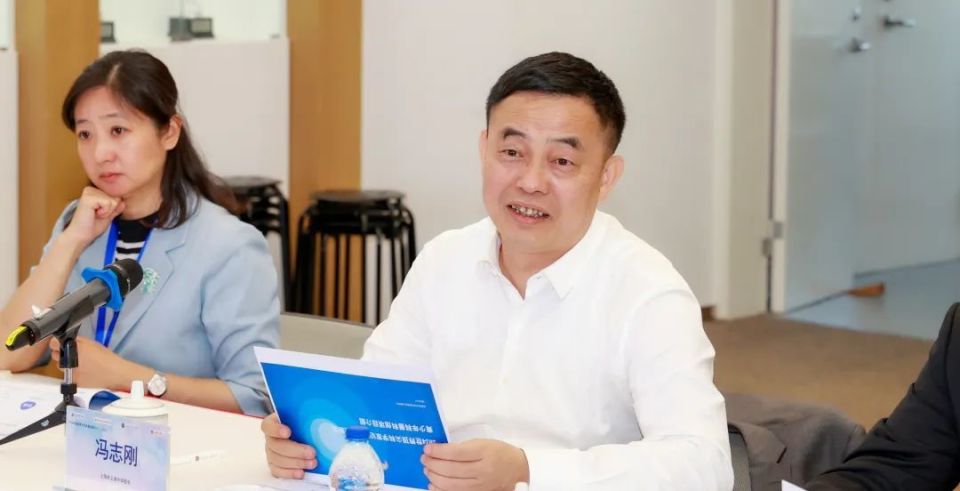 会议由联盟首任理事长,上海市上海中学冯志刚校长主持,联盟荣誉理事长