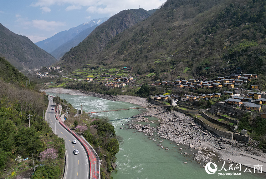 沿途皆是风景云南怒江美丽公路美如画