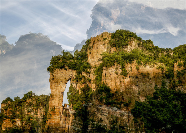 兴隆山景区:国家4a级旅游景区,位于兴隆县全国乡村旅游重点村迷子地村