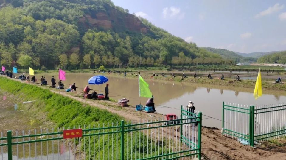 饸络压出好"钱"景-印台区的饸络很出名,陈炉镇上店村就有一家饸络