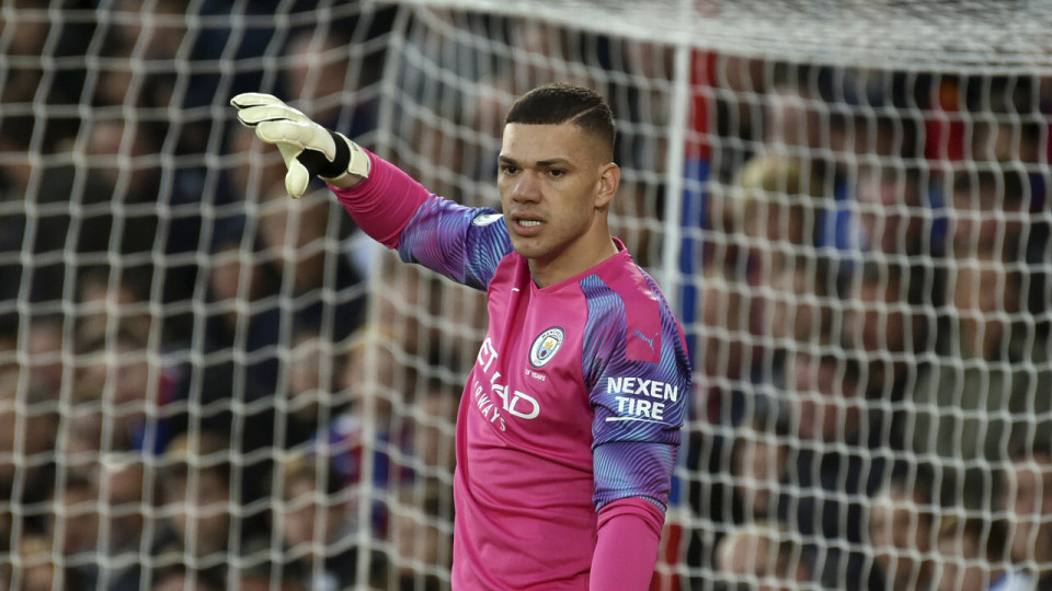 埃德森超越乔哈特,成为曼城队史英超零封最多门将_腾讯新闻