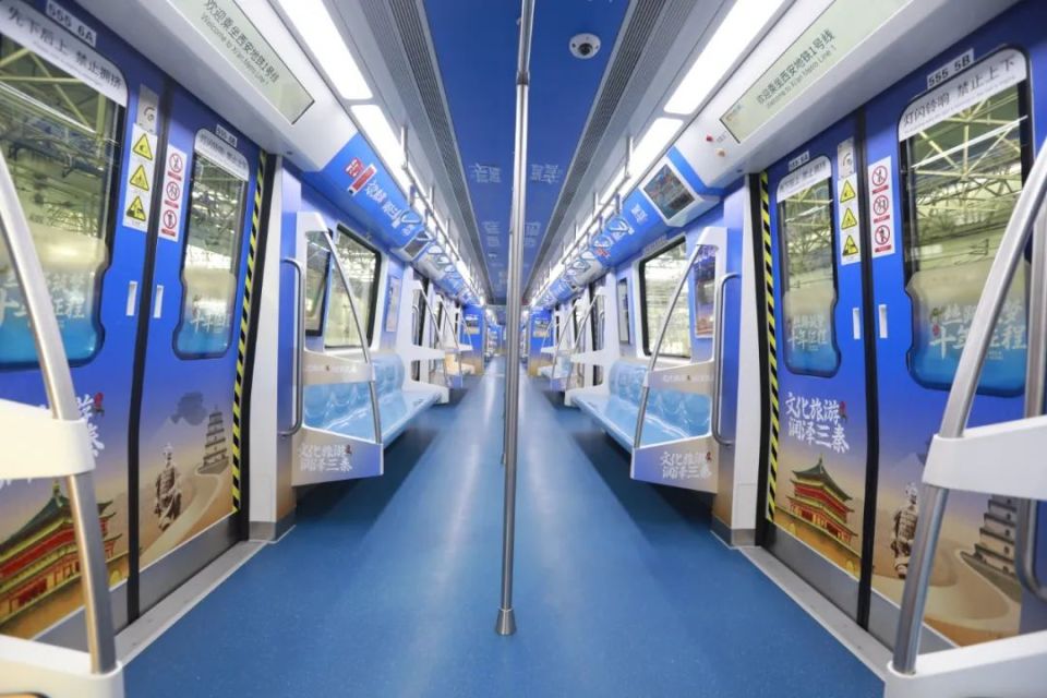 "一带一路"倡议十周年成就展主题专列上线_腾讯新闻