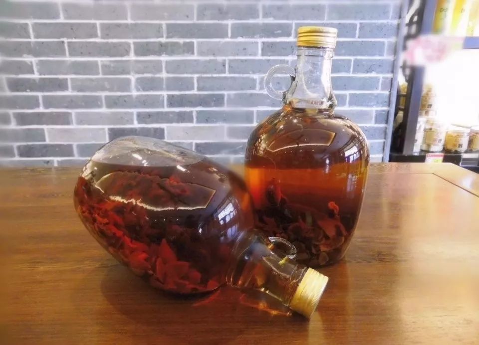 宁乡山上这种野果,浑身是刺却大补!泡酒更是一绝.