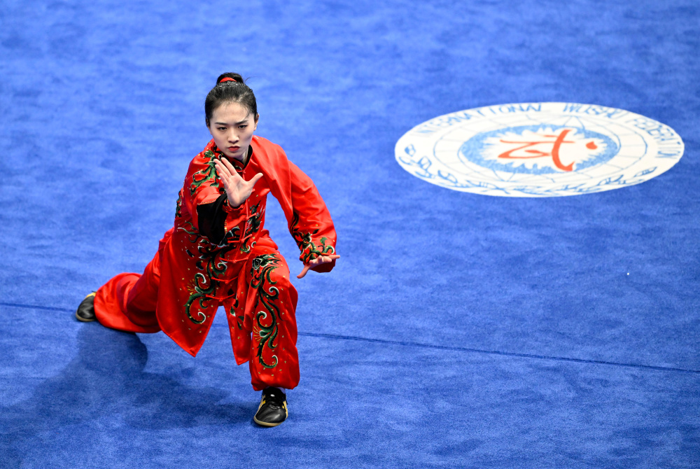 武术女子太极拳决赛童心夺冠