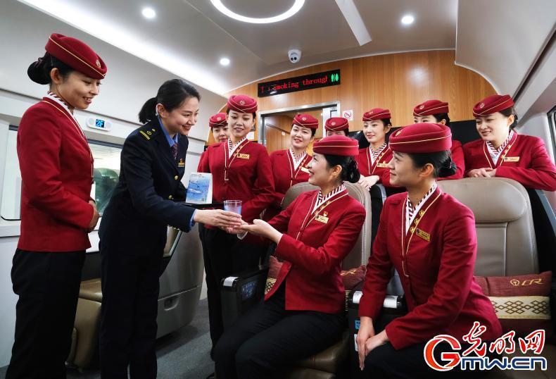 津兴城际铁路开通在即乘务员进行岗前培训