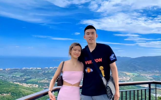 cba速递|姚明观战女篮首胜 哈登指导赵维伦 威姆斯接待崔永熙