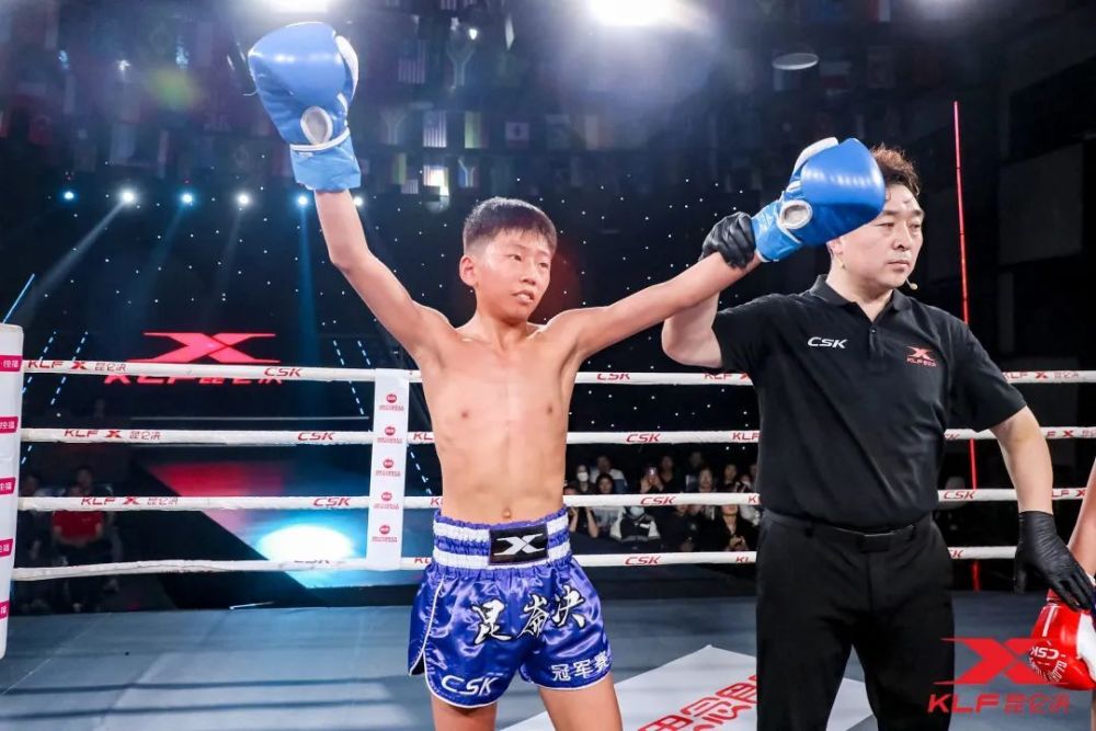 未来之星｜刘任演宁VS付哲瀚，记录少年被签约的那一刻_腾讯新闻