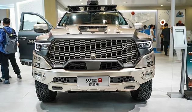 搭48v柴油混动,越野性能升级 福田火星9穿越版车展实拍