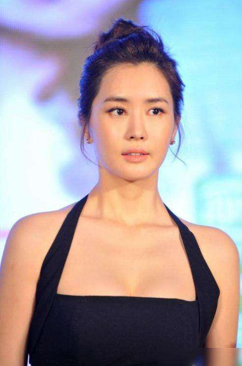 38岁韩国女星李多海官宣结婚要带着大家的祝福开始新生活