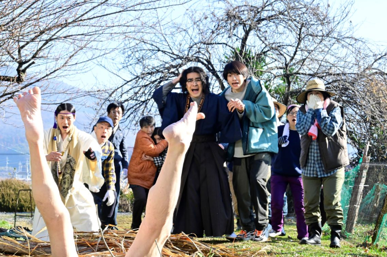 假面骑士歌查德第29话官方预告 白金歌查德大战九尾狐马尔甘_腾讯新闻