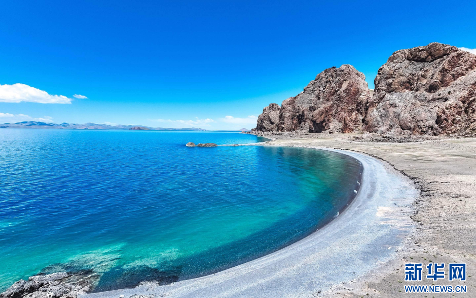 纳木错的盛夏美景