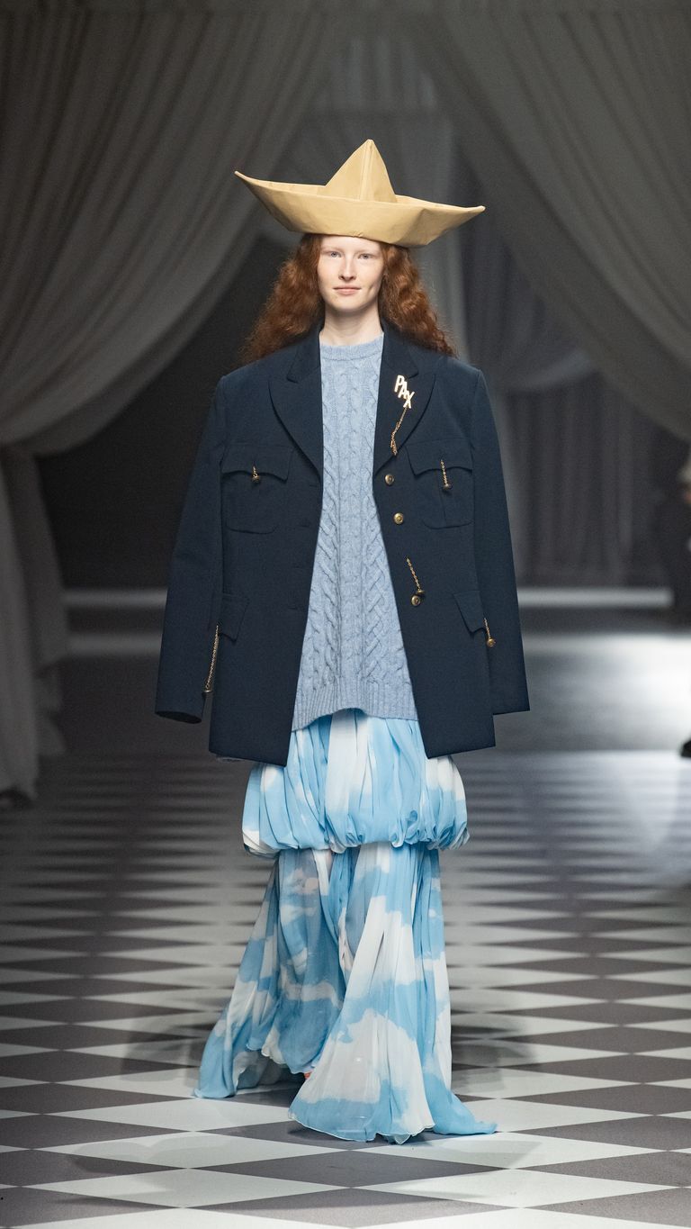 moschino 2024秋冬女装系列时装秀 collezione 0_腾讯新闻