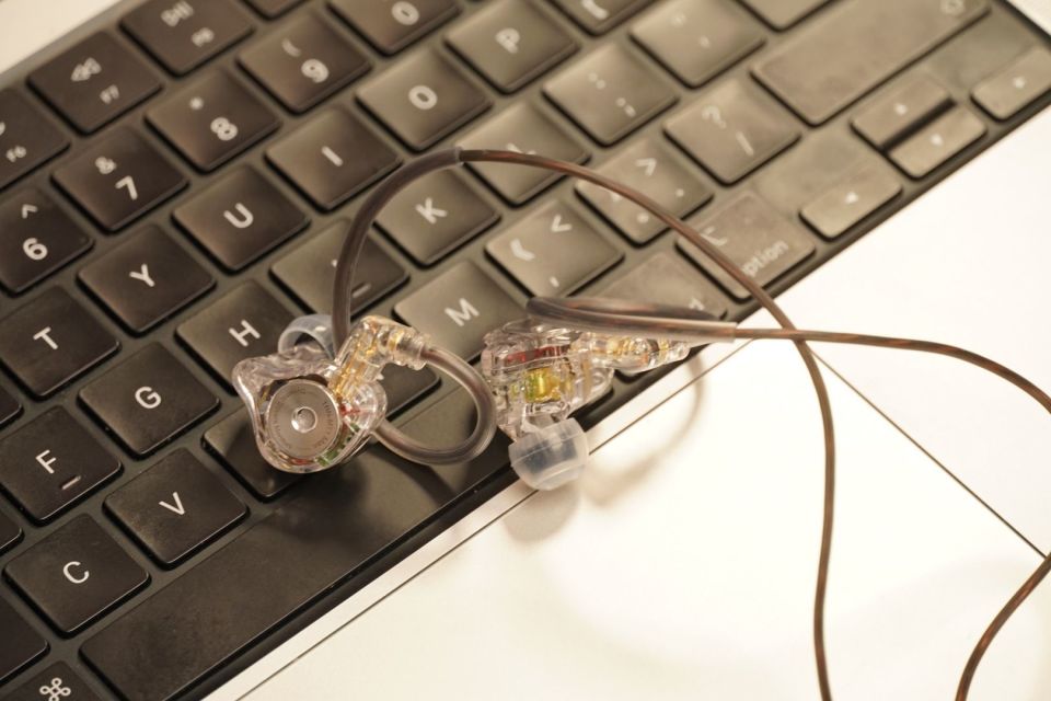 新一代可调音动圈耳机trnmt1max有线hifi耳机