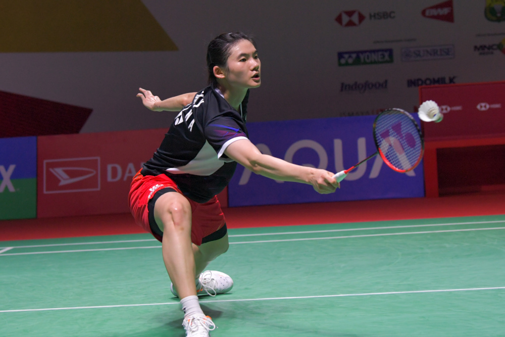 羽毛球印尼大师赛何冰娇晋级四强
