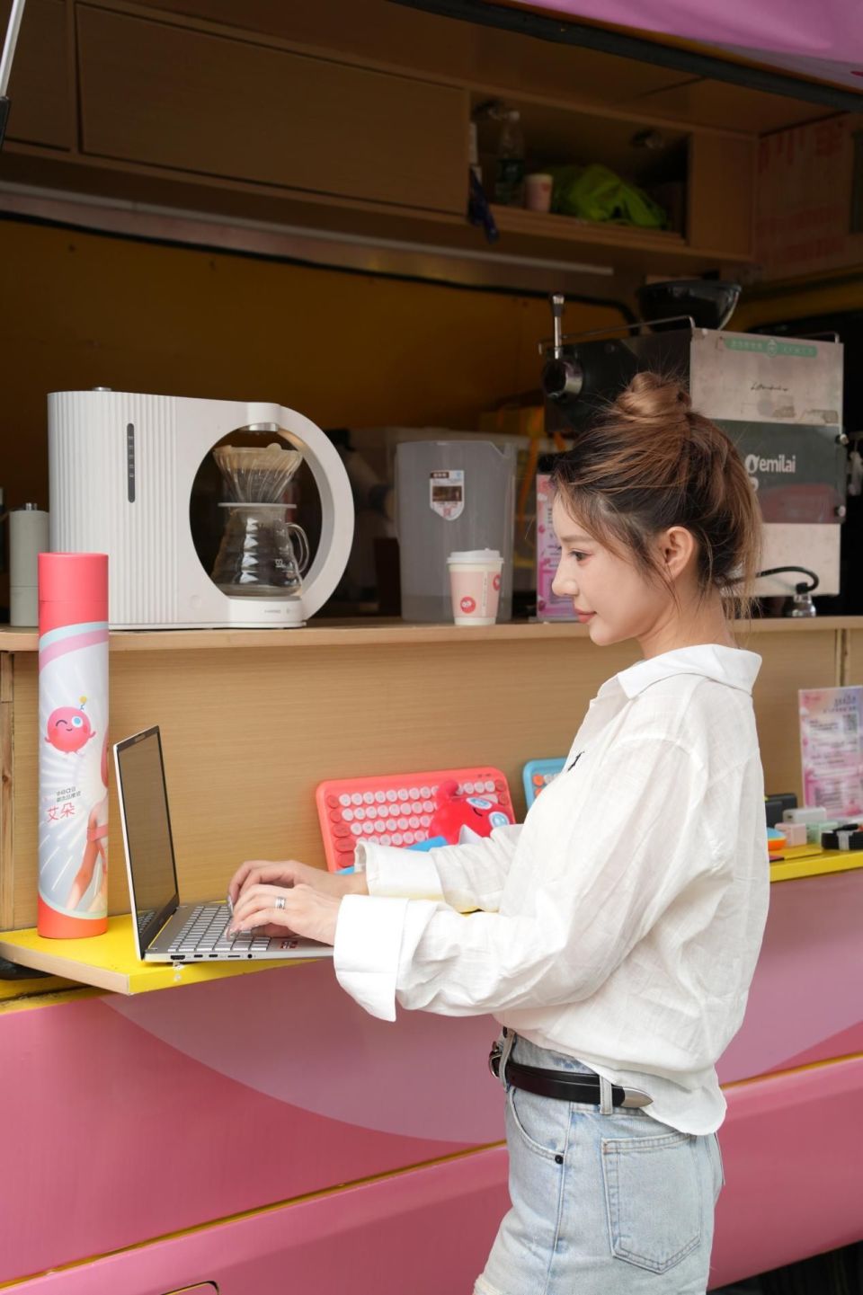 华硕a豆开启寻香之旅,首站亮相2024chinajoy