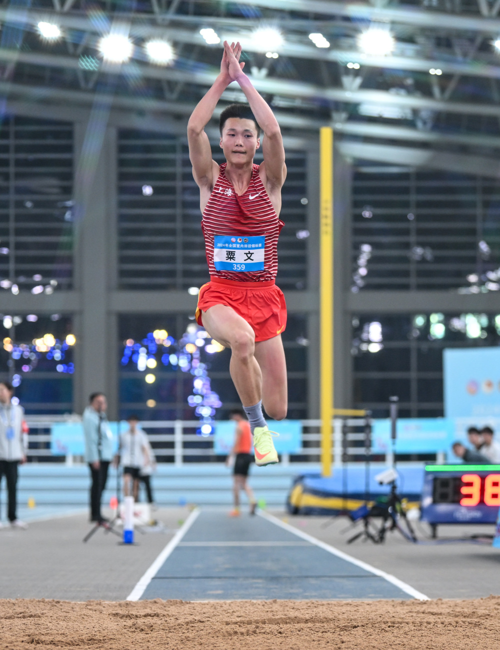 田径——全国室内锦标赛:男子三级跳远赛况