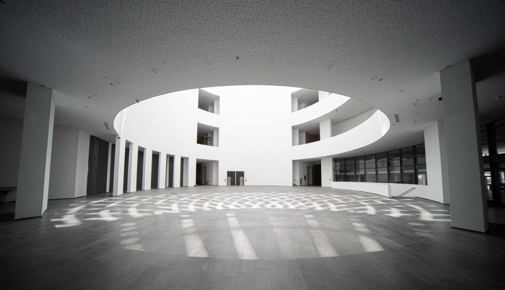 随记者探馆广州艺术博物院广州美术馆新馆掀开面纱