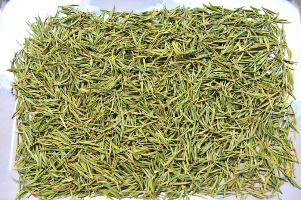 华山银毫位于大别山区,华山银毫细秀匀齐,嫩绿显毫.