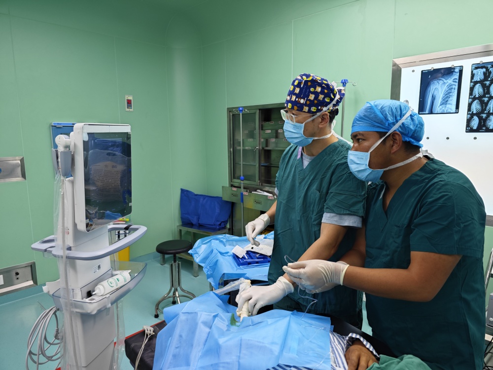 沪藏"医"线牵 | 殷欣:麻醉医生就像一块砖,哪里危重哪里搬