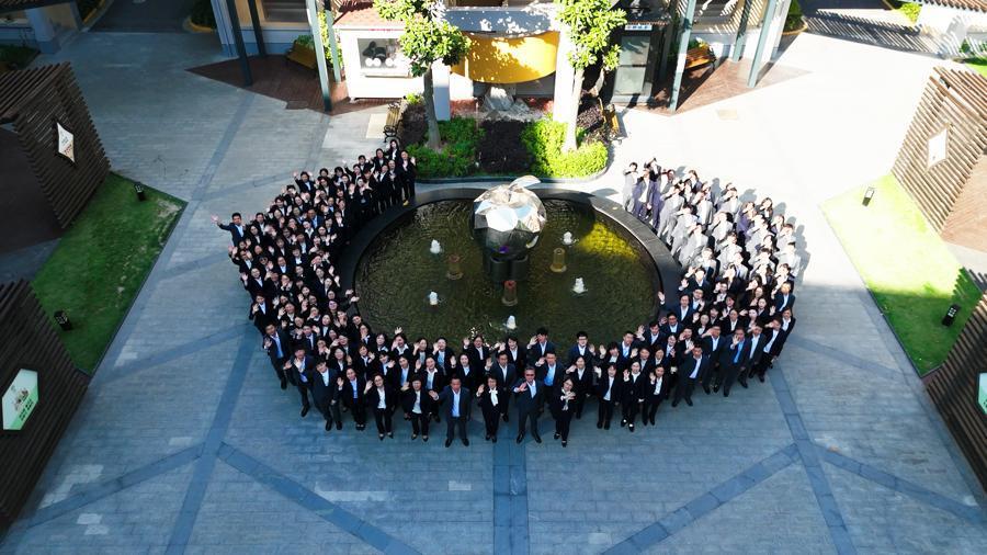 上海市浦东新区惠南小学校长曹湘瑜 上海市浦东新区东南幼儿园园长周