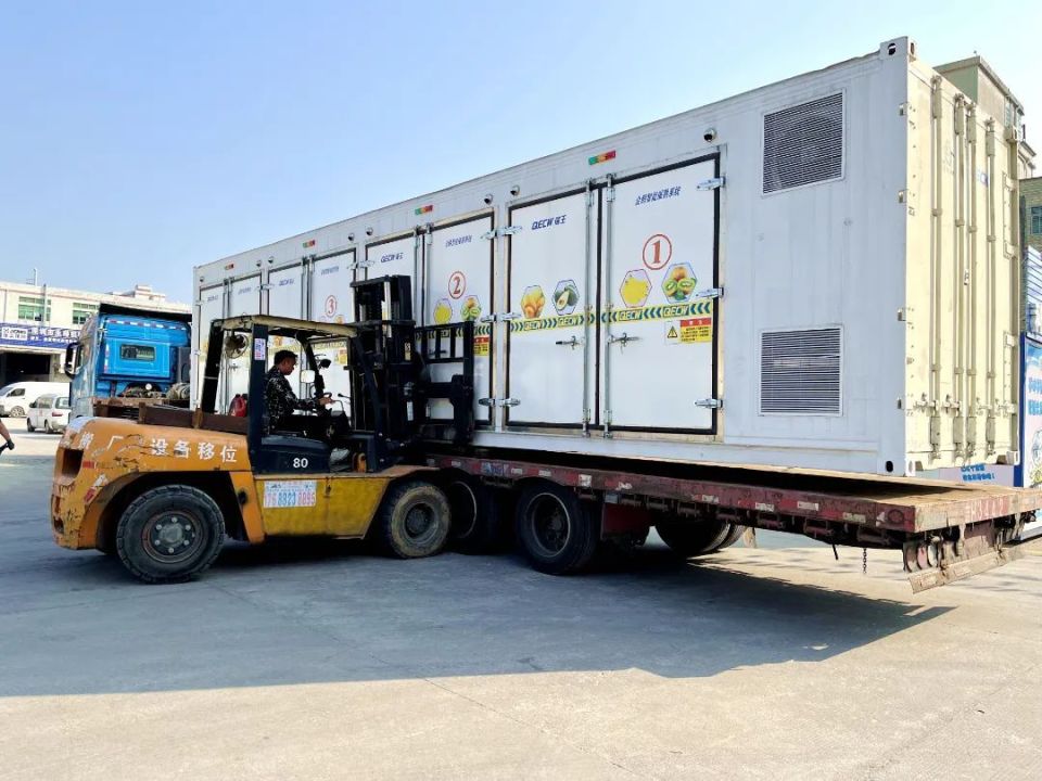 海南首个结合科技集装箱模拟芒果生长环境技术与全程冷链的规模化