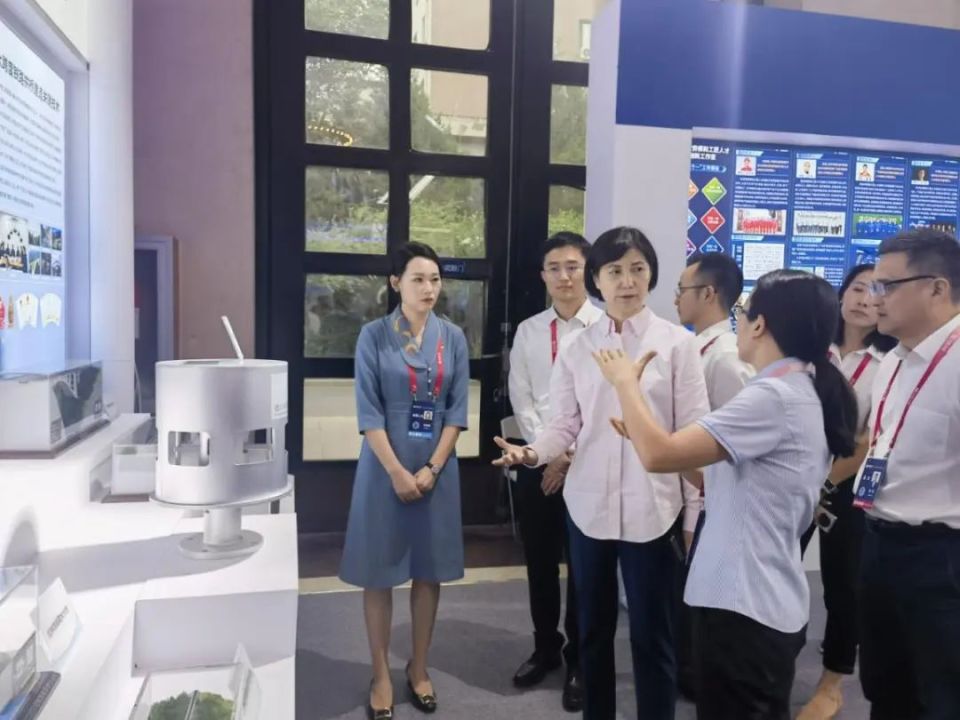 像陈维荣这样的案例在西南交大还有不少.