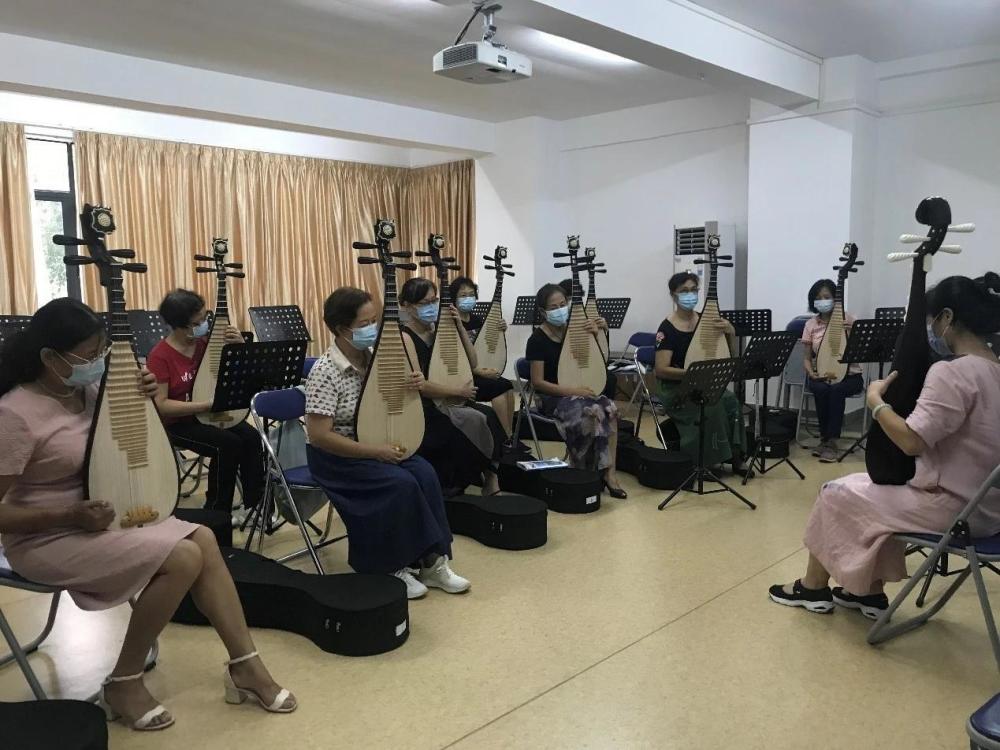 老年大学,年轻人的新向往?