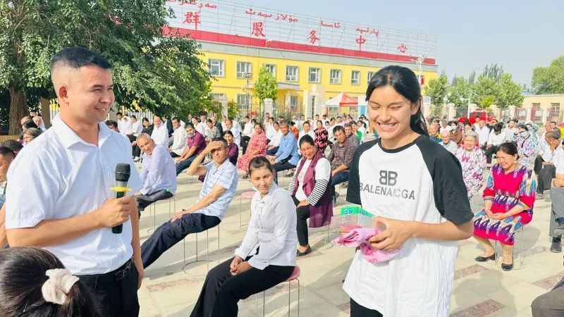 和田县拉依喀中学图片图片