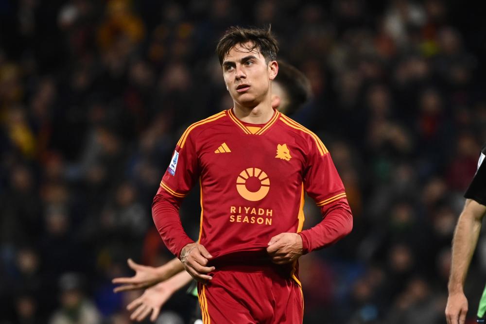 迪巴拉:赛季中途换帅并不好,穆帅下课是每一名球员的责任