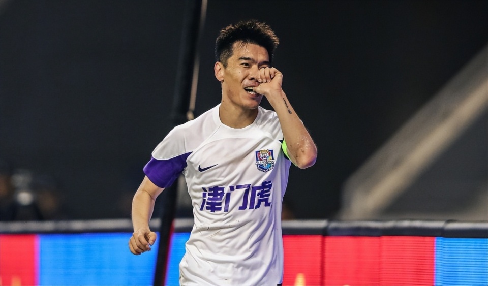 李源一停赛不用愁,伊万启用一人可化解危机,综合能力