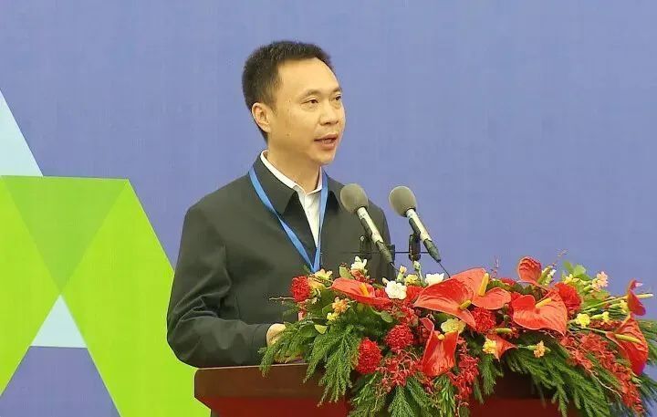 吴开华当选鞍山市市长