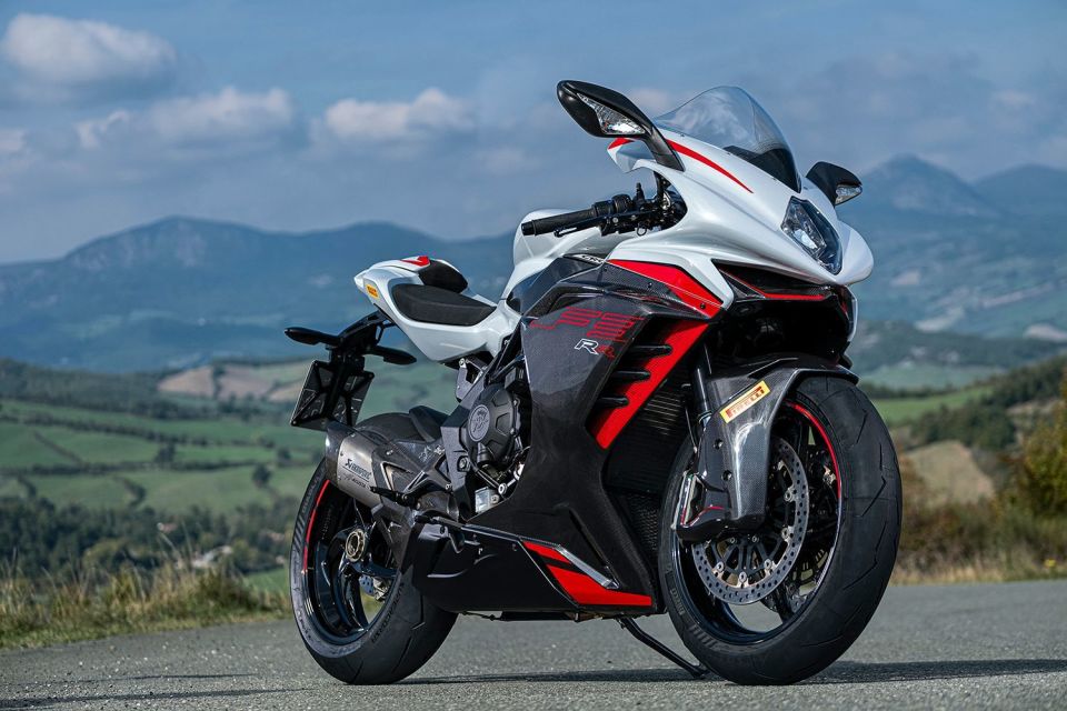 大闪电v4登场倍耐力diablosupercorsav4海外发布