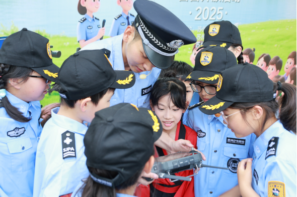 关爱青少年健康成长，苏州吴江“青盾联盟”撑起护蕾“平安伞”