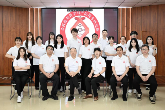 美国国家科学院院刊发表！雄激素调控鹿茸生长破解百年之谜？