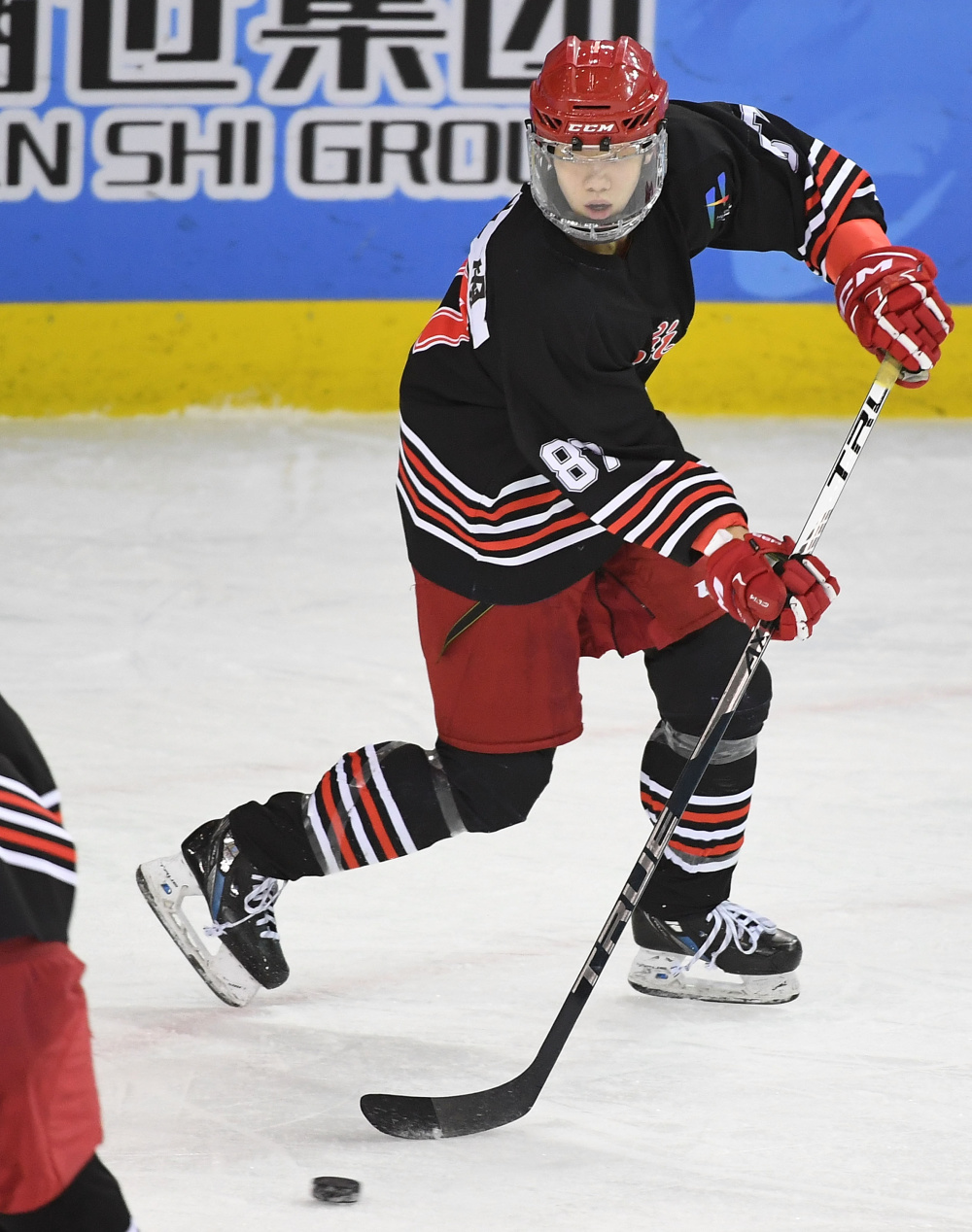 冰球男子青年组黑龙江胜四川