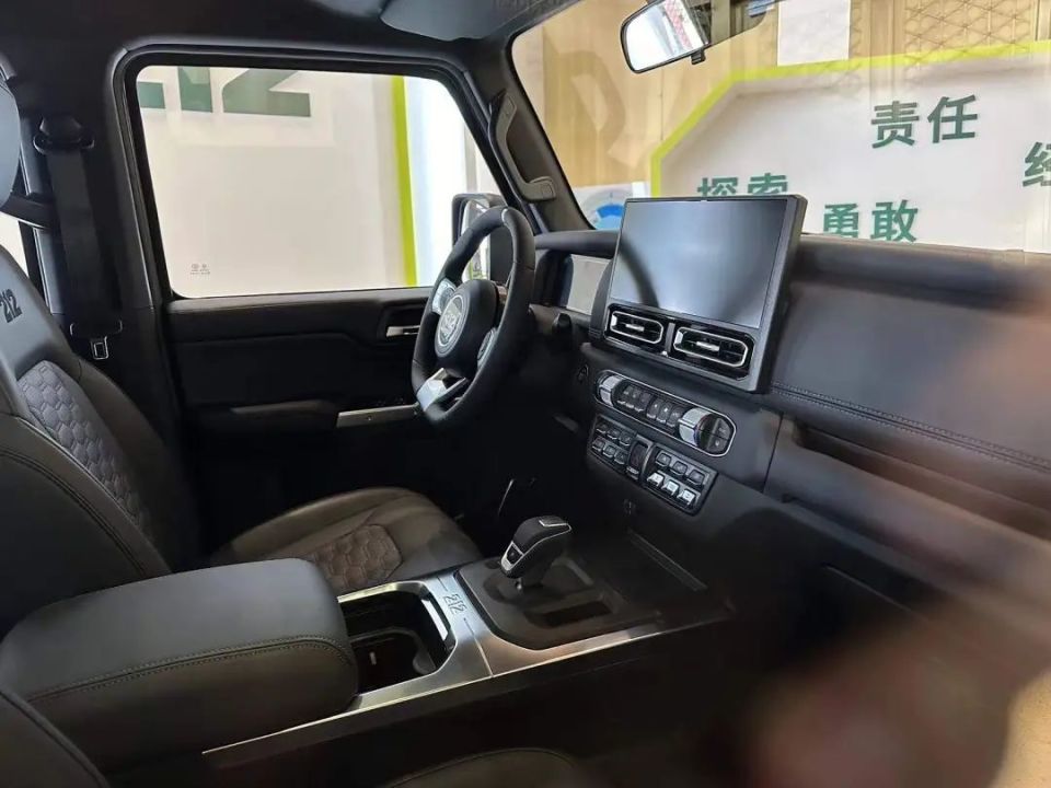 "国产大g"发布,全新bj212升级成品牌,未来推三门版和皮卡车型