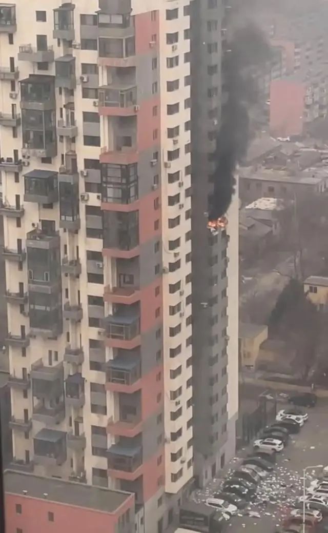 液化气爆燃事故辽宁省沈阳市苏家屯区轻飏小筑小区4月10日6时15分左右
