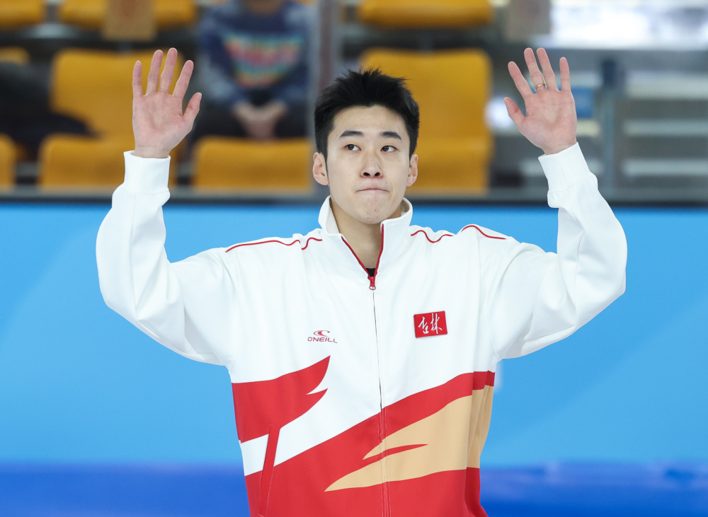 短道速滑——张添翼夺青年组男子500米冠军_腾讯新闻