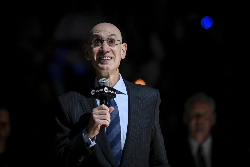 记者多位高管认为nba新转播合同总价在600720亿美元之间