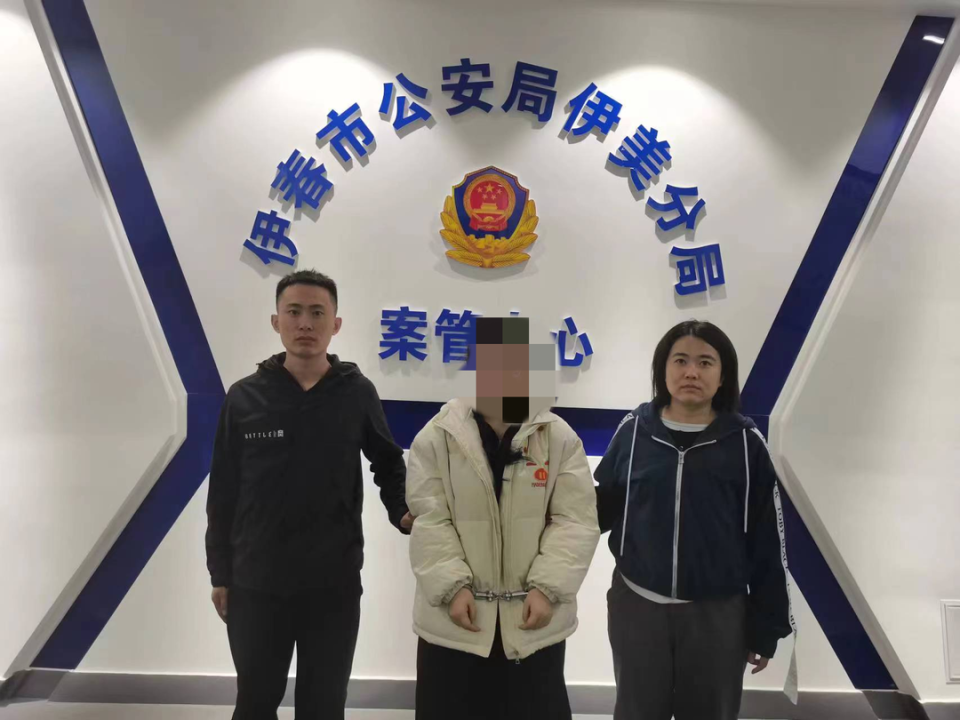 嫌疑人对将其名下的银行账户提供给他人用于为电信诈骗团伙提供资金